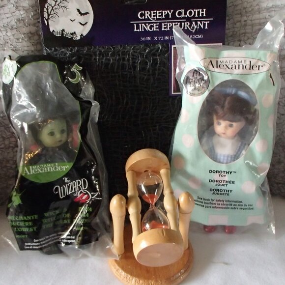 🎉 HOST PICK 🎉 M.A. Witch & Dorothy Dolls, Traditional Glass Sand Timer, Cloth - Picture 4 of 15